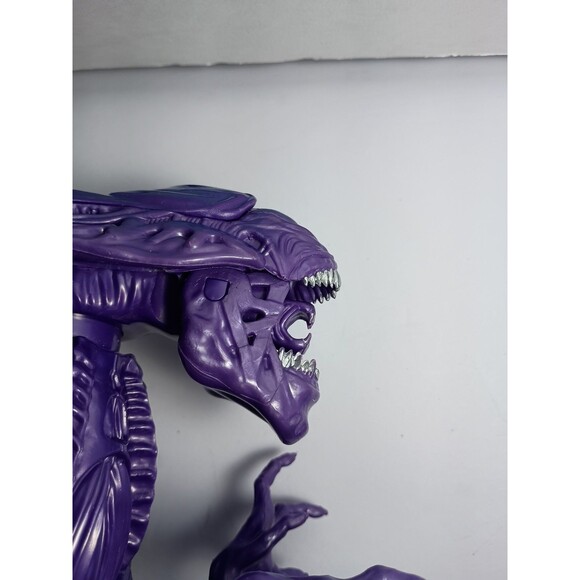 Lanard Alien Collection Queen Action Figure Xenomorph Purple Jointed Figurine - Picture 7 of 12